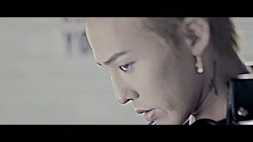  "That XX" سے طرف کی G-Dragon موسیقی video screencap