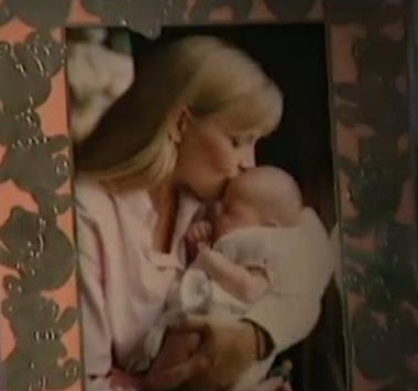  Debbie Rowe and baby Paris (RARE)
