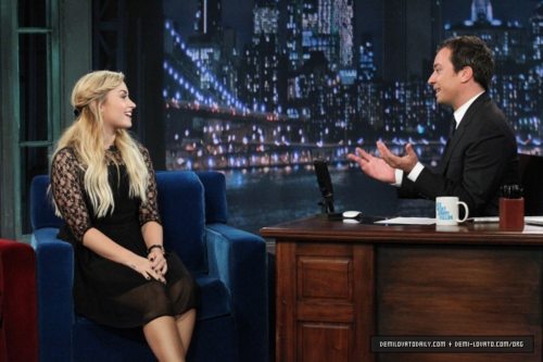  Demi - Late Night with Jimmy Fallon - September 05, 2012