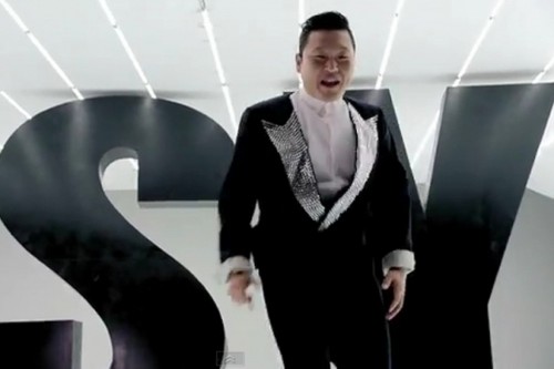  Хёна and PSY!