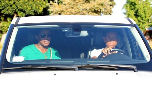  Jermaine with his son Jaafar Jackson for driving lesson in Calabasas