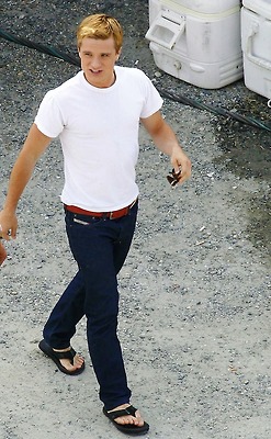  Josh Hutcherson shows up to the set of ‘Hunger Games: Catching Fire’