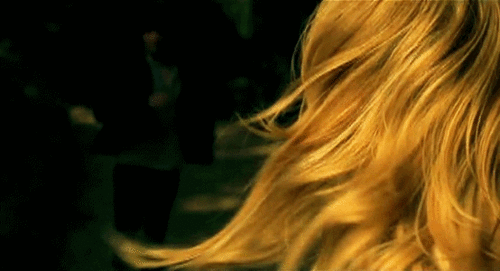  Natasha Bedingfield in 'Unwitten' 音乐 video