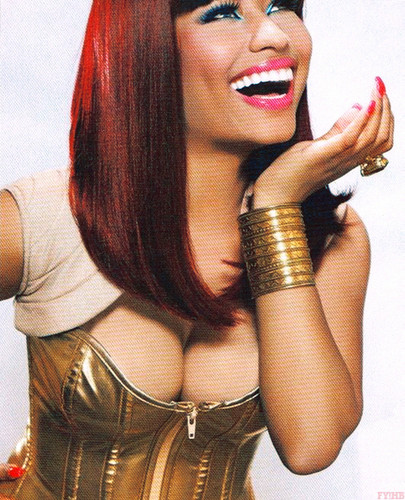  Nicki Minaj<33