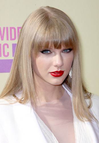  Taylor veloce, swift at VMA 2012