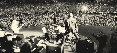  U2 live