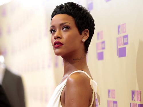  Rihanna perfection