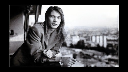  Axl Rose in the 80s 바탕화면