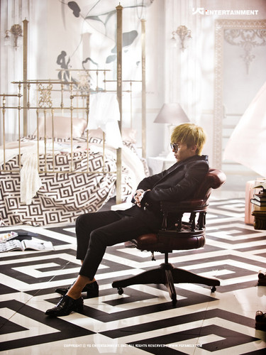  G-Dragon’s concept fotografias for “That XX”