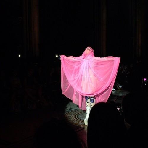  Gaga performing at Philip Treacy mostra