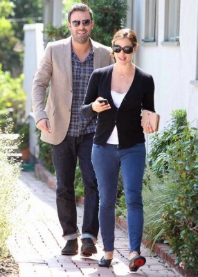 Jen and Ben take a stroll