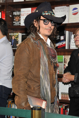  Johnny @ B&N book signing, Sept 21 2012