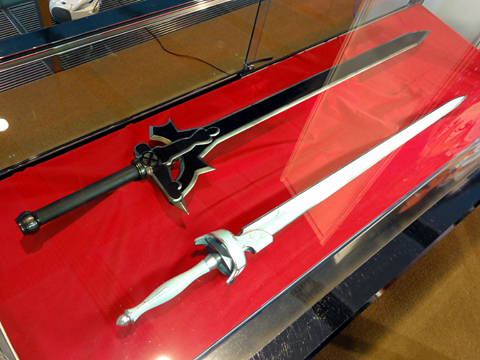  Kirito and Asuna's swords