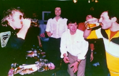 Queen - Drinking Competition