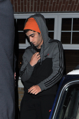  SEP 12TH - ZAYN OUT WITH JUSTIN BIEBER & PERRIE