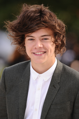 SEP 17TH - HARRY AT BURBERRY LFW S/S 2013 WOMENSWEAR SHOW