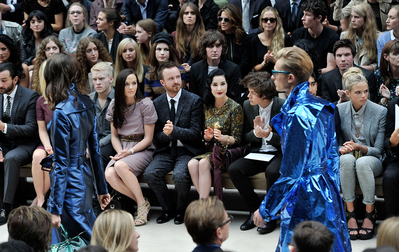  SEP 17TH - HARRY AT burberry LFW S/S 2013 WOMENSWEAR toon