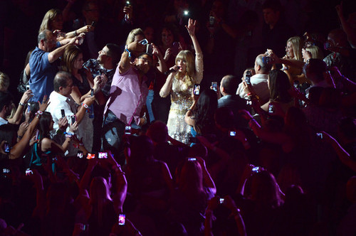 Taylor Swift at the 2012 iHeartRadio Music Festival - Day 2 - Show