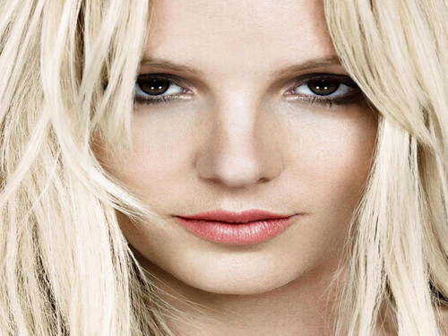  Britney