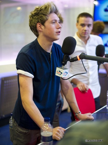  Niall Horan,Capital Breakfast दिखाना 2012