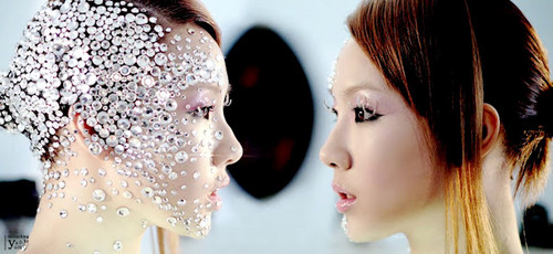  2NE1 CL Try to Follow Me MV Makeup
