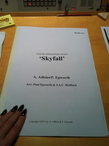  Adele's new James Bond theme, Skyfall