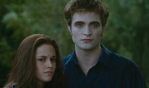  Edward and Bella in upendo