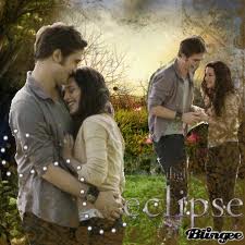  Edward and Bella in Любовь