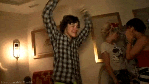  Harry dancing