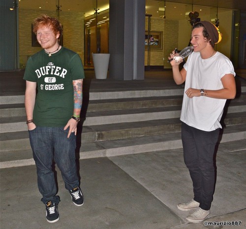  Harry styles Ed Sheeran at удав, боа Restaurant 2012