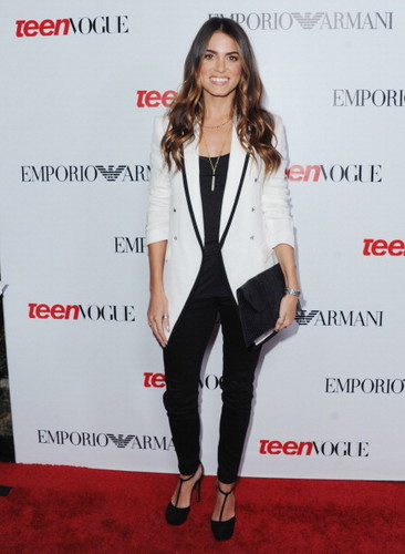  Nikki attends Teen Vogue's 10th Anniversary Annual Young Hollywood Party {27/09/12}.