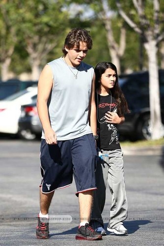  Prince Jackson and his brother Blanket Jackson out in Calabasas ♥♥ NEW October 1st 2012