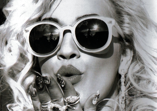  Rita Ora অনুরাগী Art