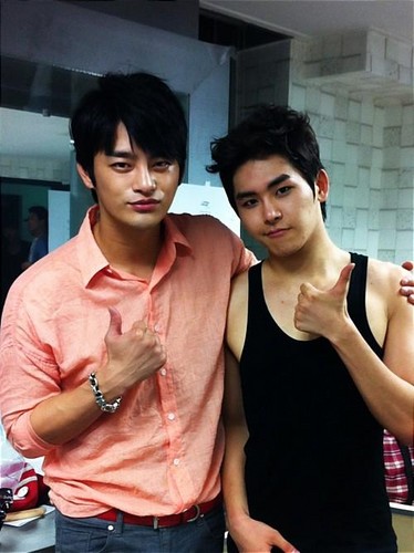  Seo In Guk and Infinite Hoya