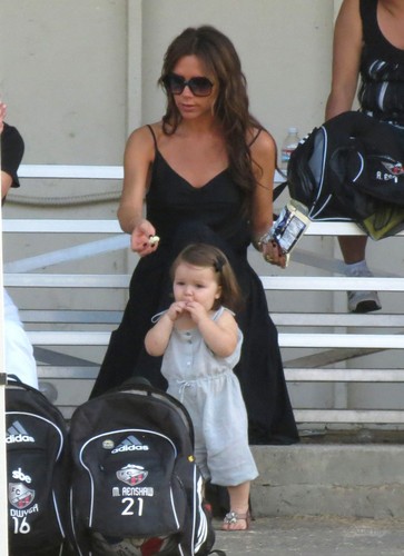 Sept. 29th - LA - Victoria and Harper watching the boys play ফুটবল