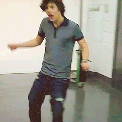  Harry Styles Dancing e3e