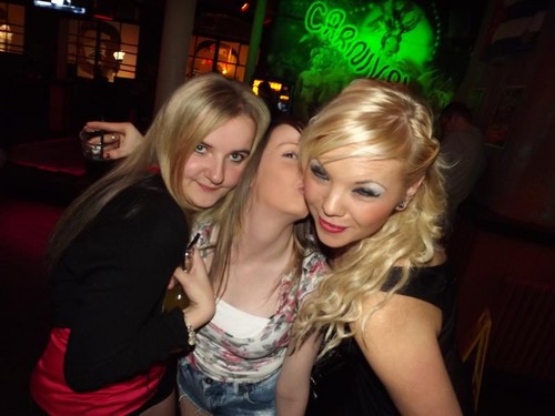  Me, Shawny & Sammy On A Girlz Nite Out In BFD ;) 100% Real ♥