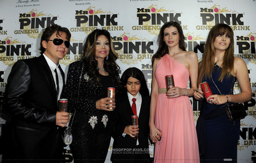  Prince Jackson, Latoya Jackson, Blanket Jackson, ? And Paris Jackson at Mr roze Drink Launch Party