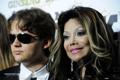  Prince Jackson and his aunt Latoya Jackson at Mr rosa Drink Launch Party ♥♥