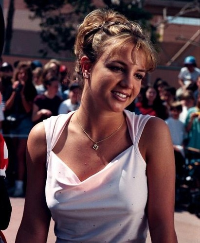  Britney Spears at Disneyland (1998)
