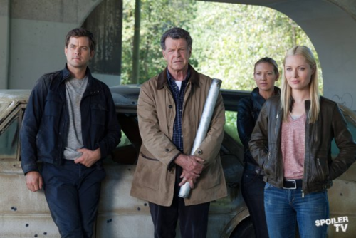  Fringe - Episode 5.04 - The Bullet That Saved The World - Promotional mga litrato