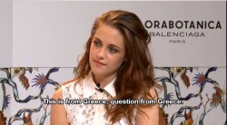 Kristen on Balenciaga live chat