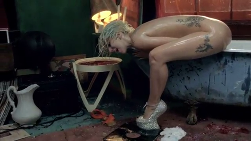  Marry the night