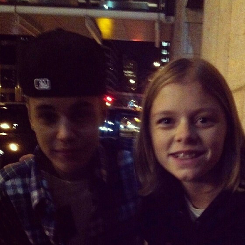  justin with Фаны in minneapolis