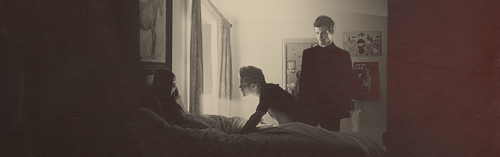 [AU] Stefan calls on Elijah to help Elena.