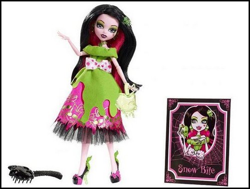  Another cute monster high doll I like!