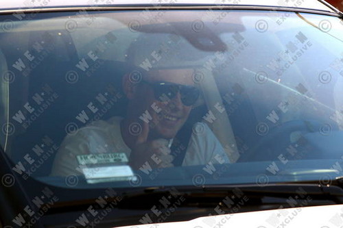 Cory Monteith Exits The Coffee Beans And Tea Leaf Cafe In Los Angeles - November 5, 2012