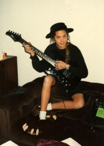  Girls With Guitars - Angelina Jolie (!)
