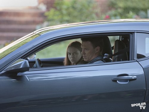  Homeland - Episode 2.08 - I'll Fly Away - Promotional تصویر