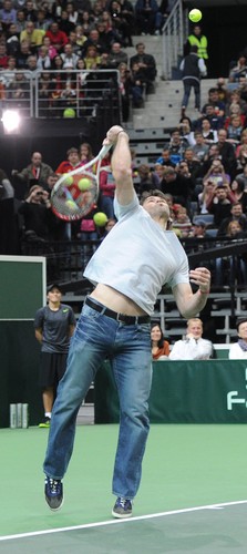  Jagr plays quần vợt
